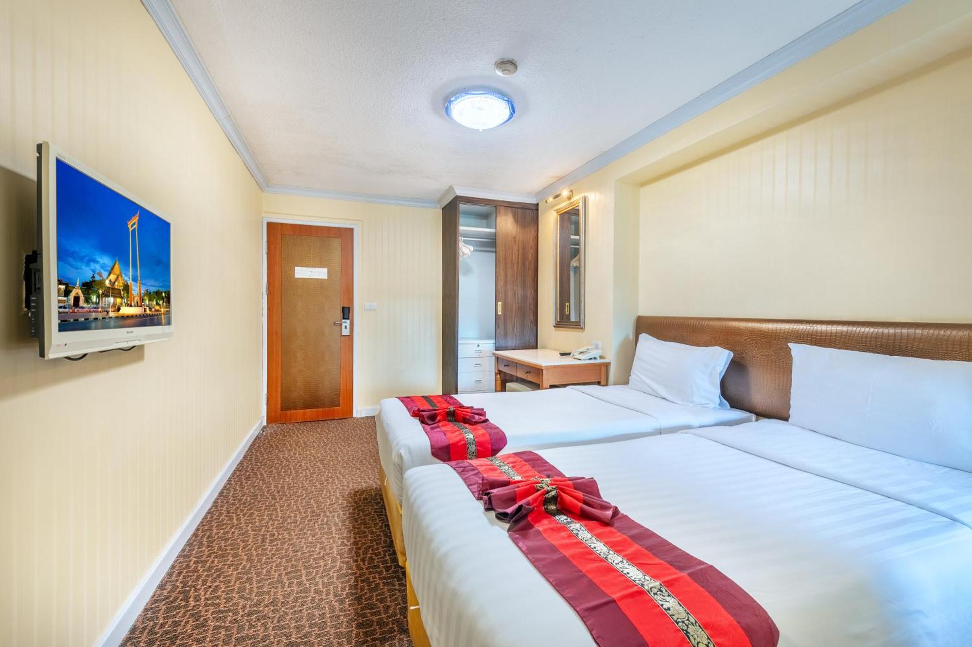 Deluxe Double or Twin Room