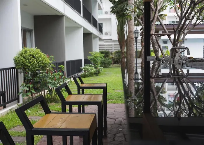 Bs Premier Airport Hotel